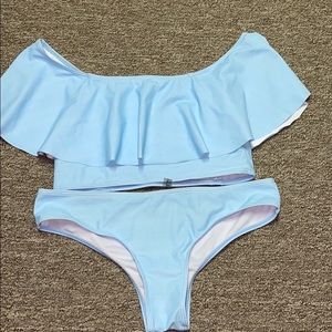 Off the shoulder bikini